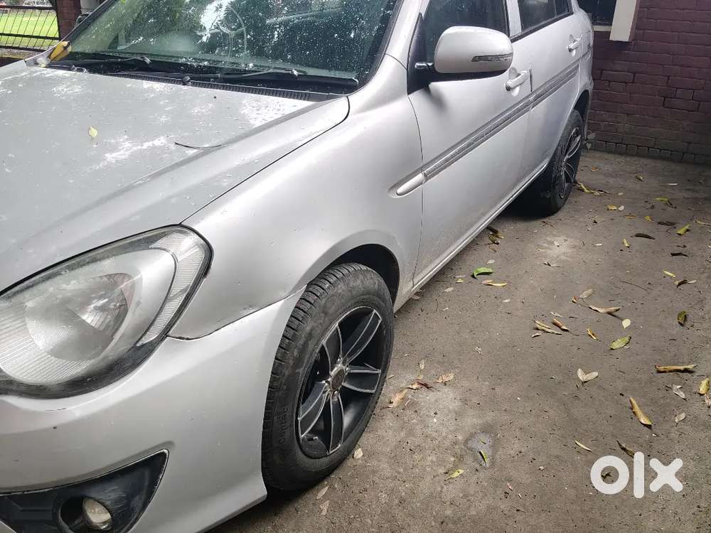 Hyundai Verna Sx O 2011