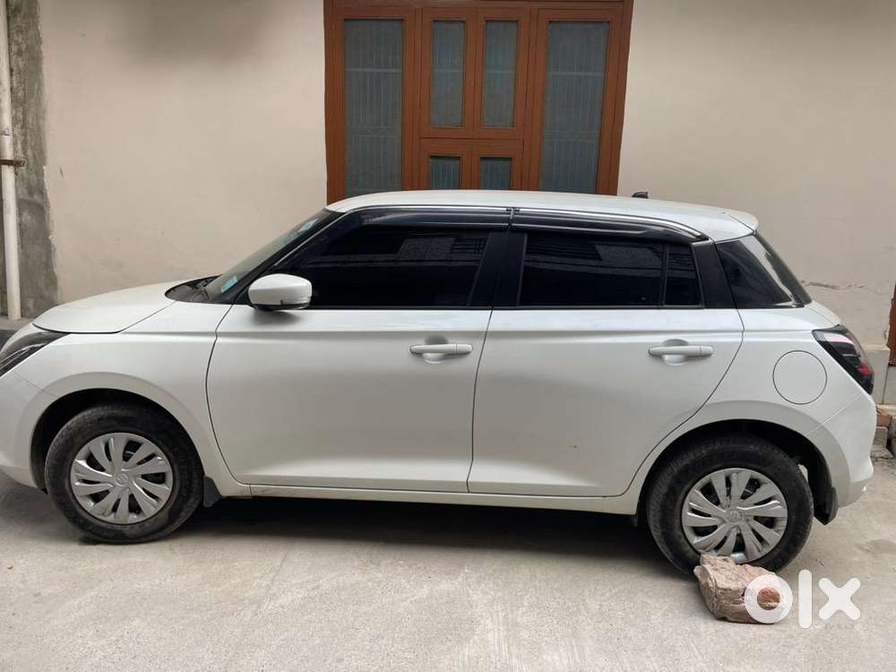 Maruti Suzuki Swift 2026 Cng  15000 Km Driven