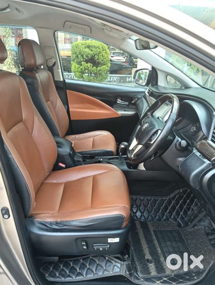 Toyota Innova Crysta Zx 2.4 Diesel 7 Seater, 2016, Diesel