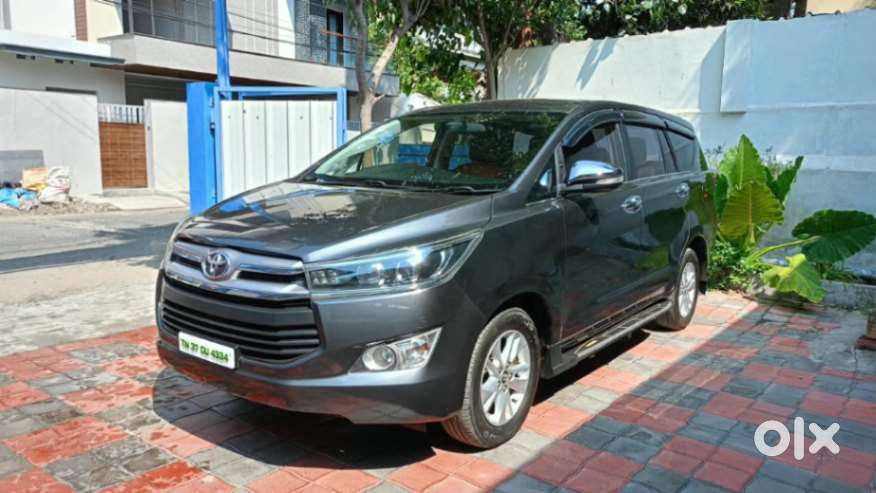 Toyota Innova Crysta 2.4 V, 2017, Diesel