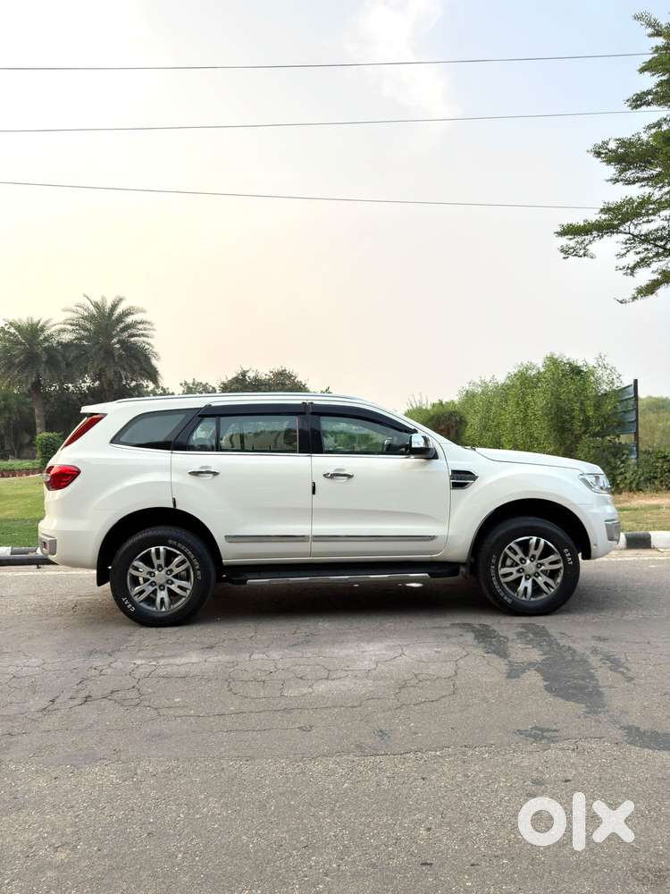 Ford Endeavour 3.2 Titanium At 4x4, 2017, Diesel