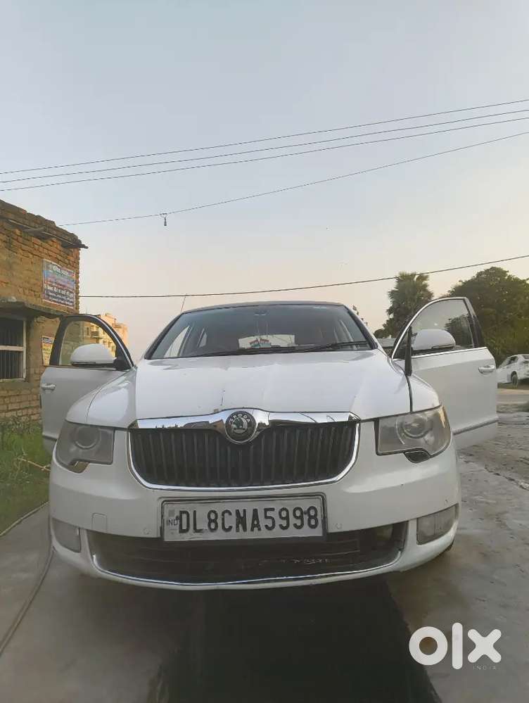 Skoda Superb Ambition Petrol 2015