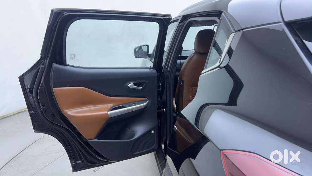 Nissan Magnite 1.0 Xv Premium Turbo Cvt, 2023, Petrol