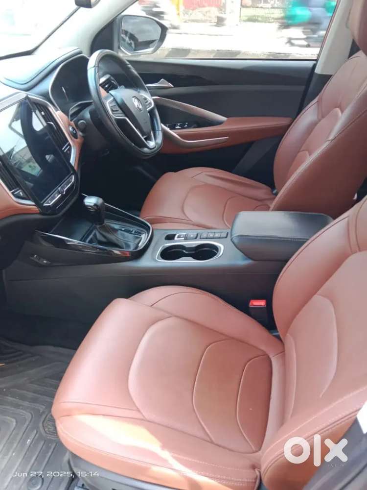 Mg Hector Plus 2021 Petrol 41000 Km Driven