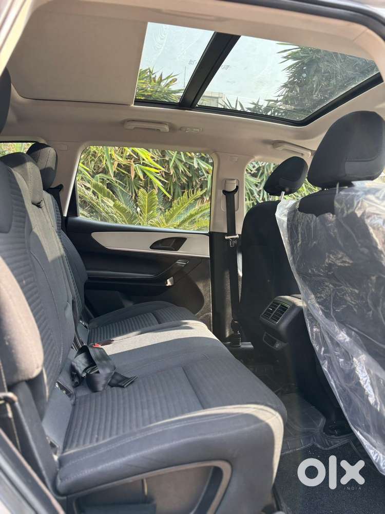 Mahindra Xuv700 2.2 Ax 5 Diesel Mt 7 Str, 2022, Diesel