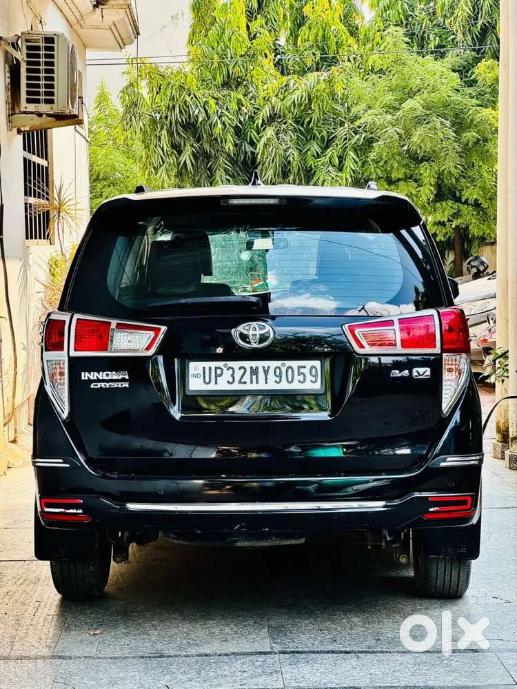Toyota Innova Crysta [2020-ongoing] 2.4 Vx 7 Str, 2022, Diesel