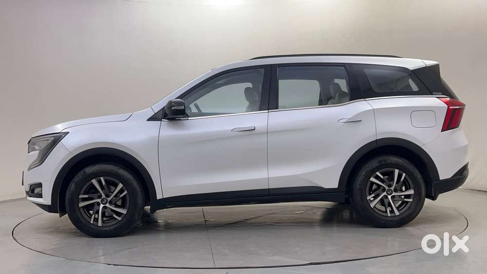 Mahindra Xuv700 2.2 Ax 5 Diesel At 7 Str, 2023, Diesel