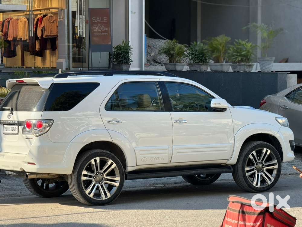 Toyota Fortuner 2012 Diesel Well Maintained