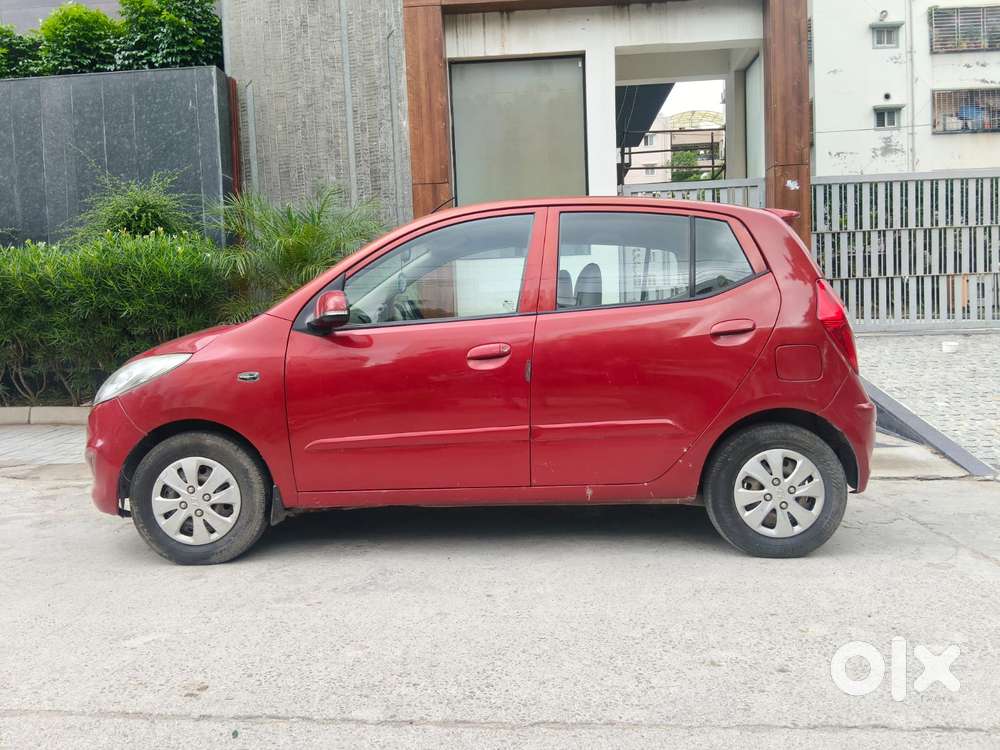 Hyundai I10 Sportz, 2013, Petrol