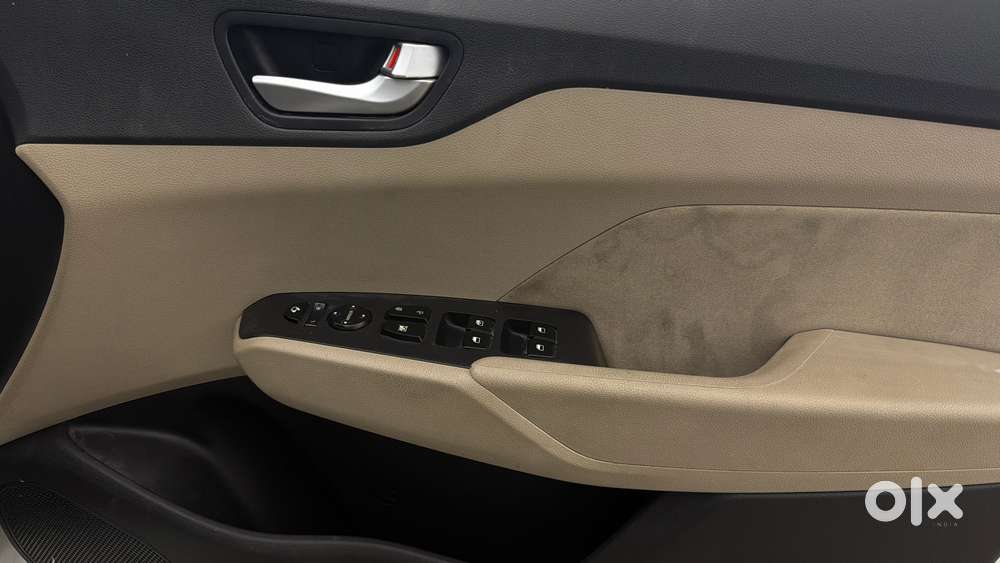 Hyundai Verna 1.6 Vtvt Sx, 2019, Petrol