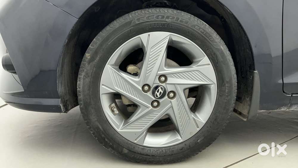 Hyundai Verna 1.5 Sx Vtvt Ivt, 2022, Petrol