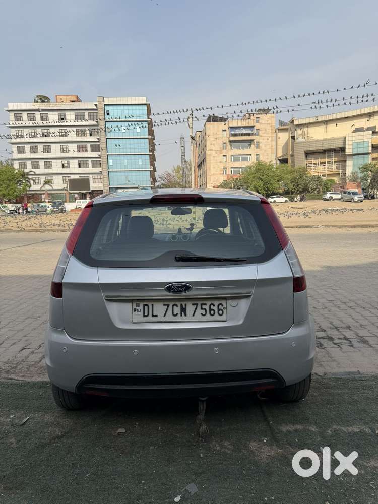 Ford Figo, 2012, Petrol