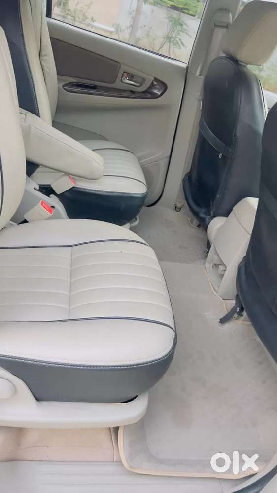 Toyota Innova 2.5 Vx 7 Seater Bs Iv, 2013, Diesel