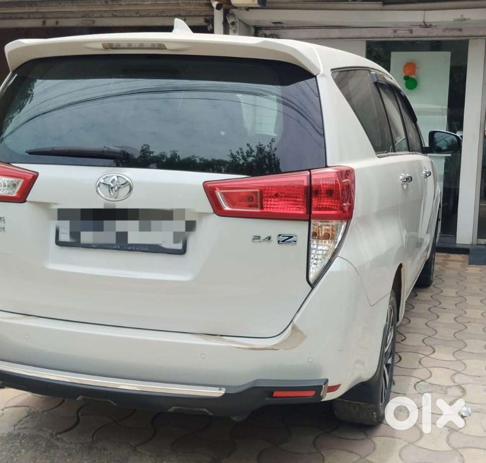 Toyota Innova Crysta [2020-ongoing] 2.4 Zx 7 Str, 2023, Diesel