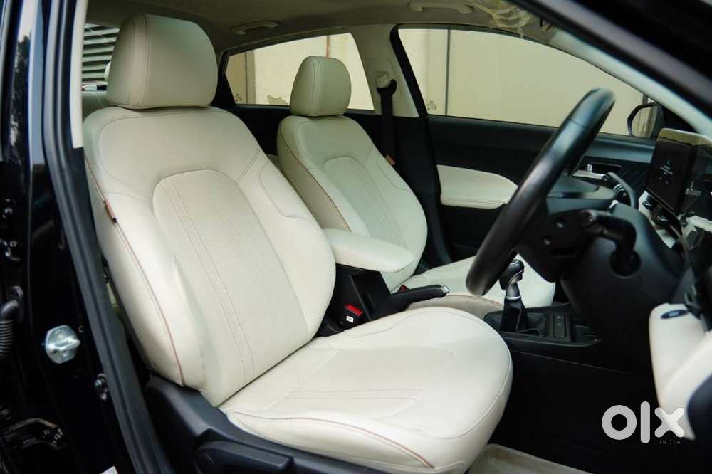 Hyundai Verna 1.5 Mpi Mt Sx (o), 2023, Petrol
