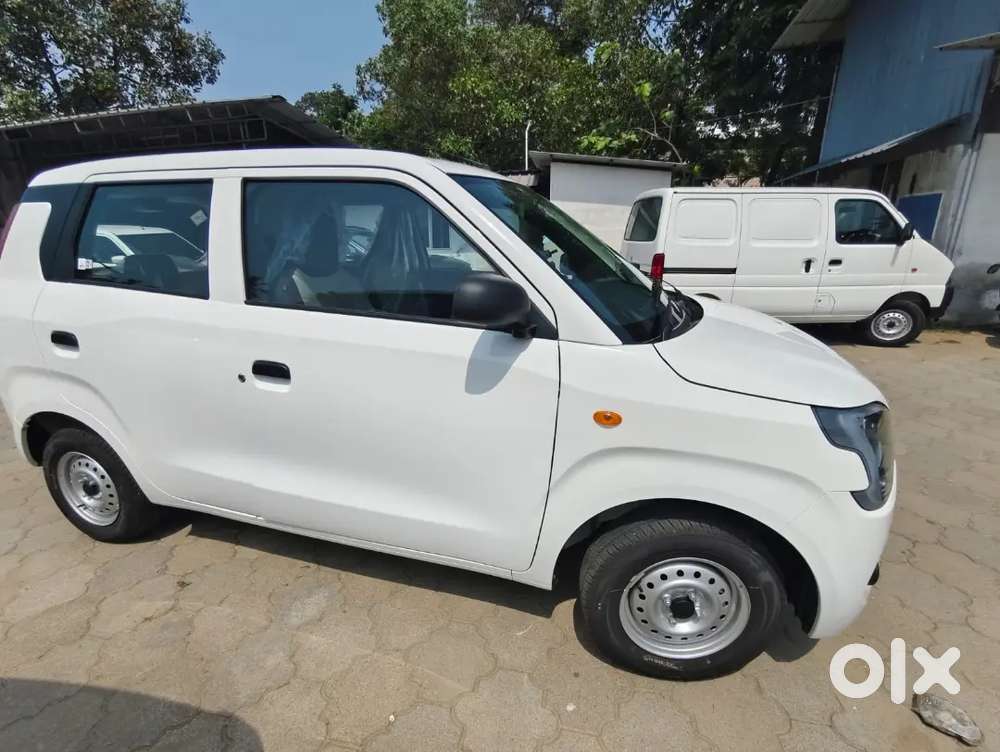 Wagon R/ Tour H3 For Uber/rapido