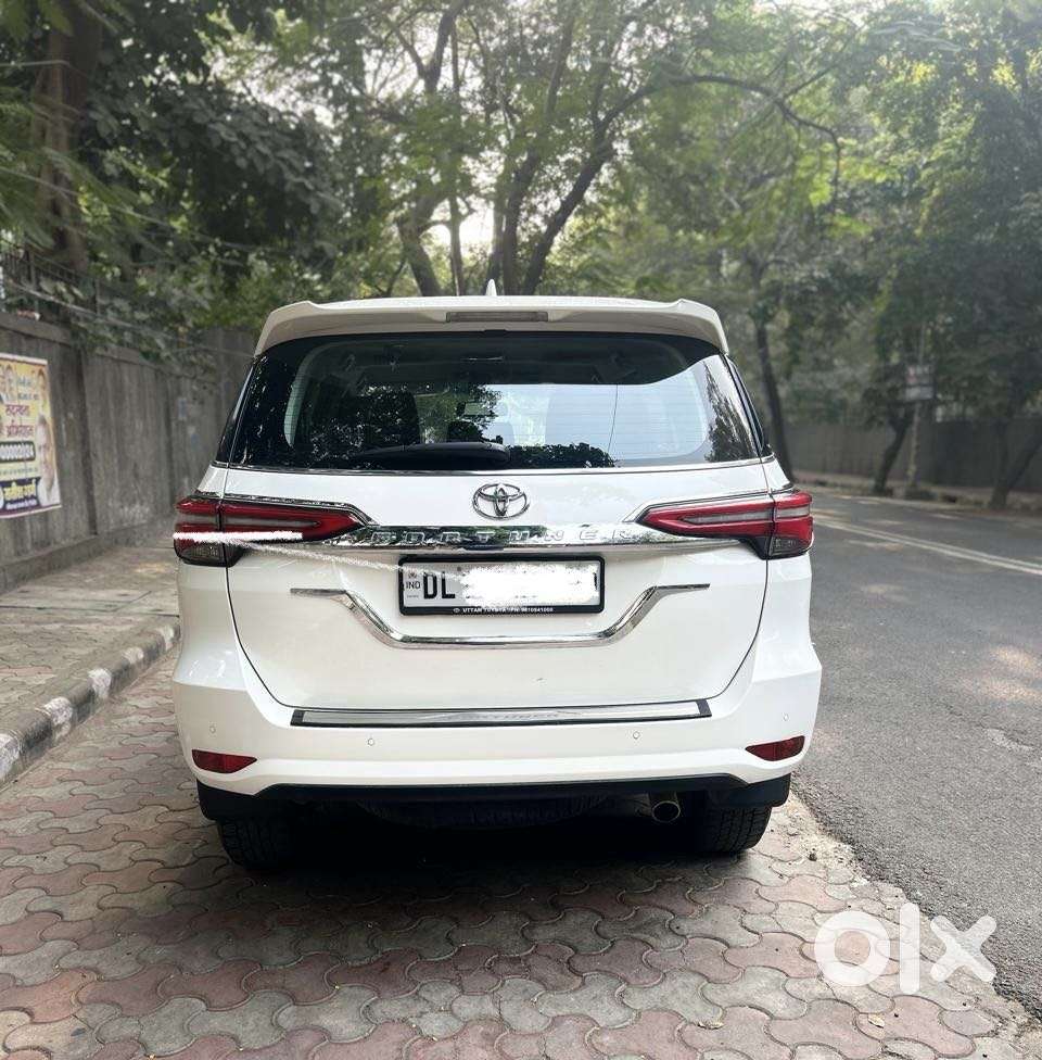 Toyota Fortuner [2021-ongoing] 2.7 2wd Petrol At, 2023, Petrol