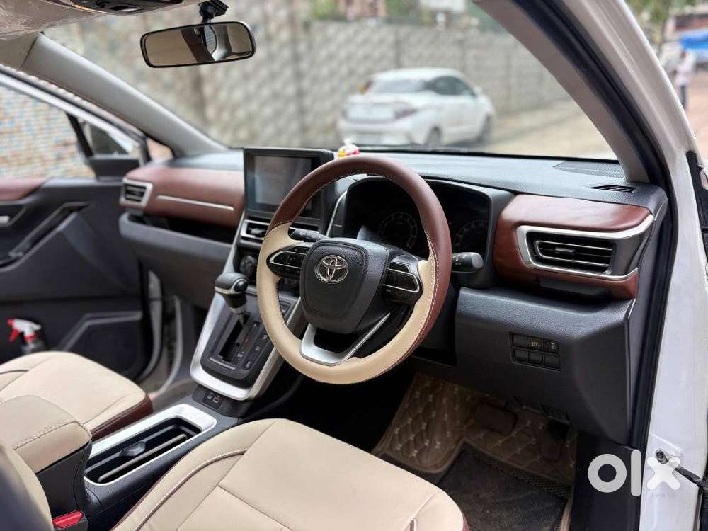 Toyota Innova Hycross 2.0 Gx 8 Str, 2024, Petrol