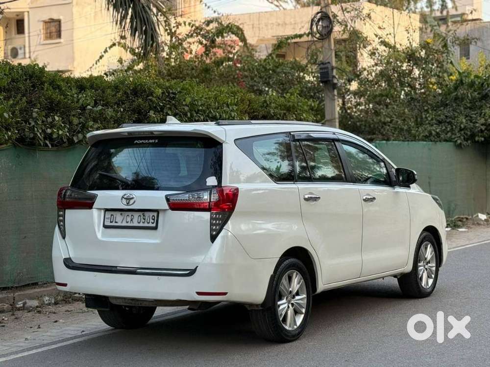 Toyota Innova Crysta