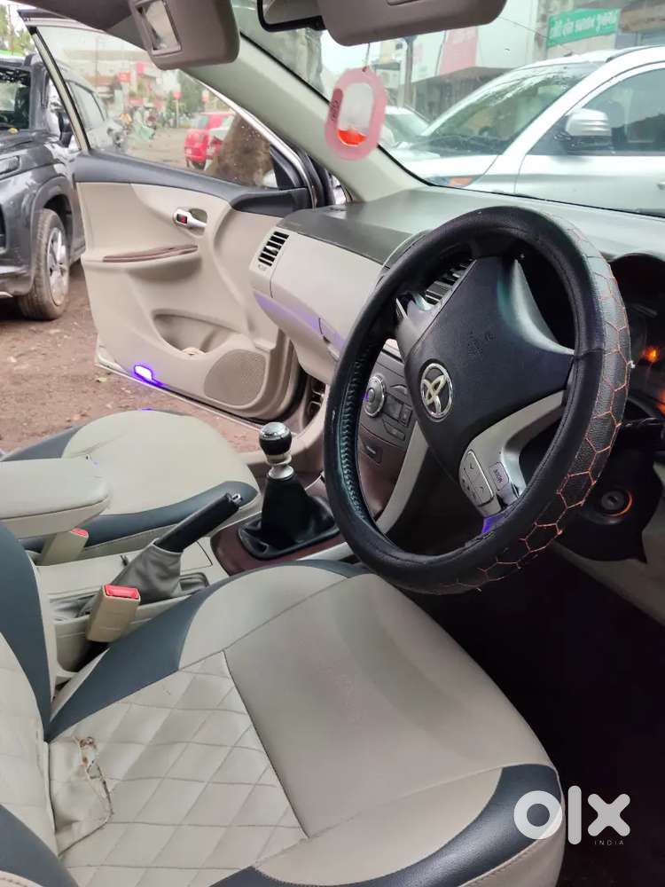 Toyota Corolla Altis 2012