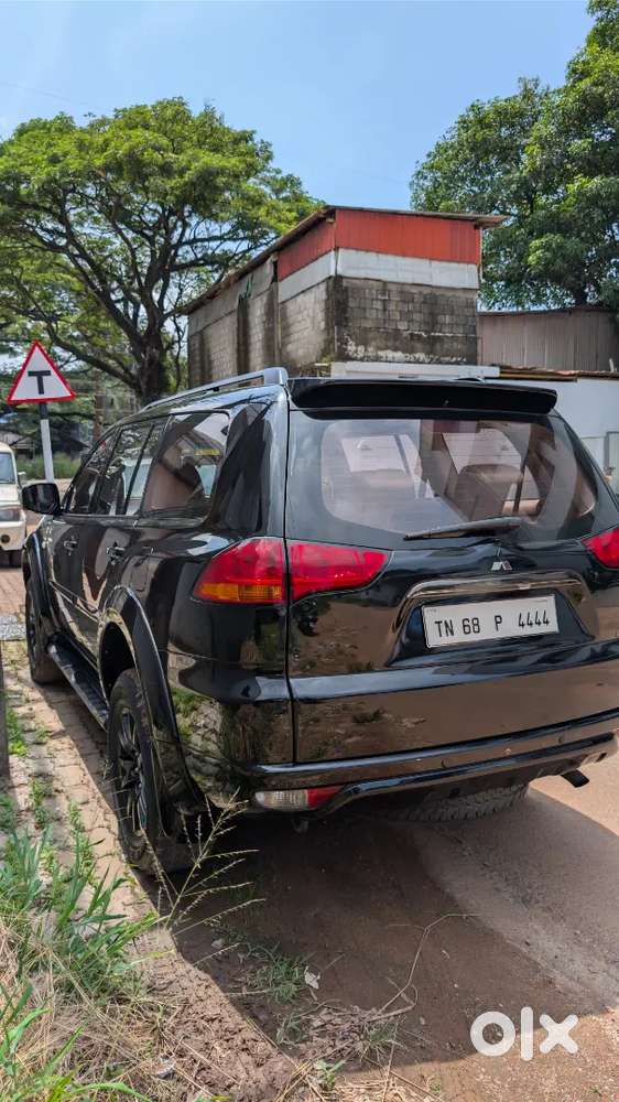 Mitsubishi Pajero Sport 2014