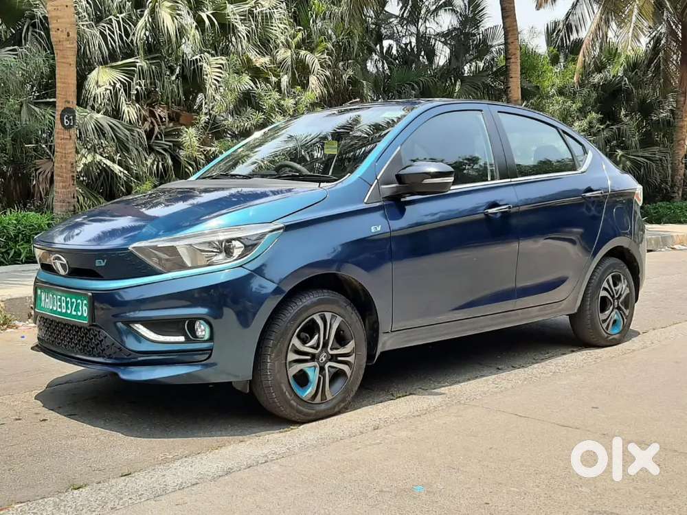 Lux Varient With Auto Headlight And Rain Sensing Wipers