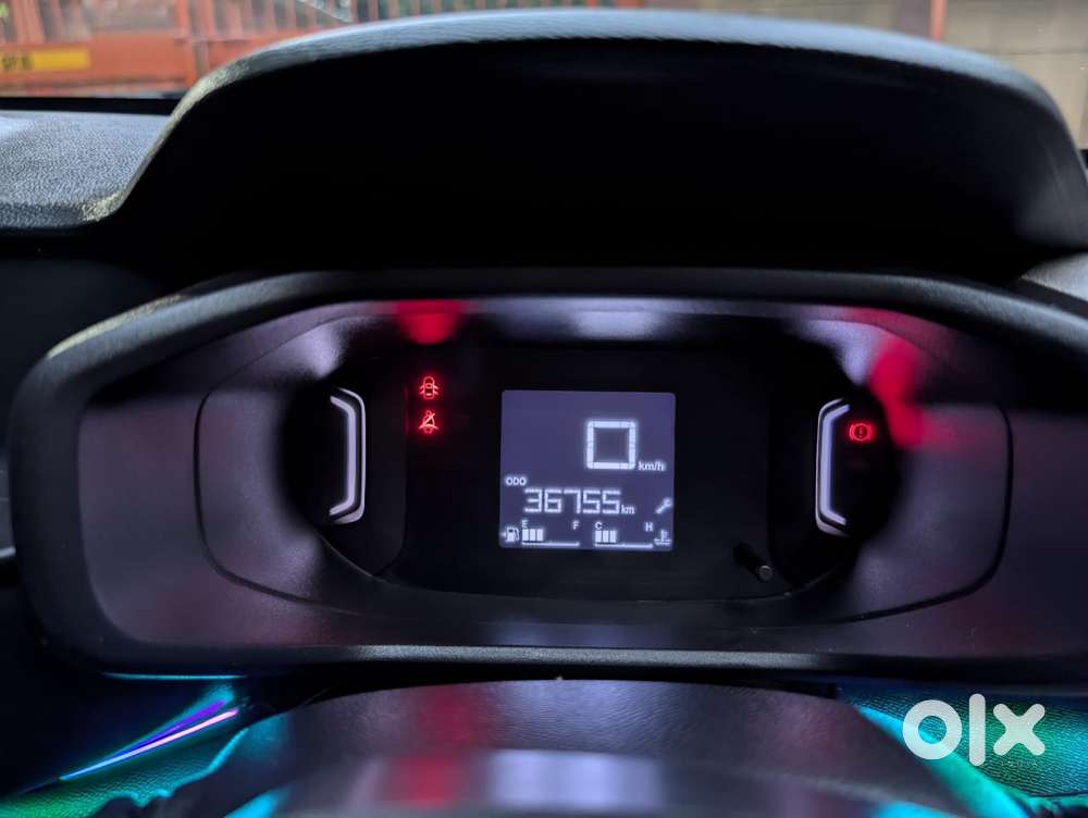 Citroen C3 Facelift Shine, 2023, Petrol