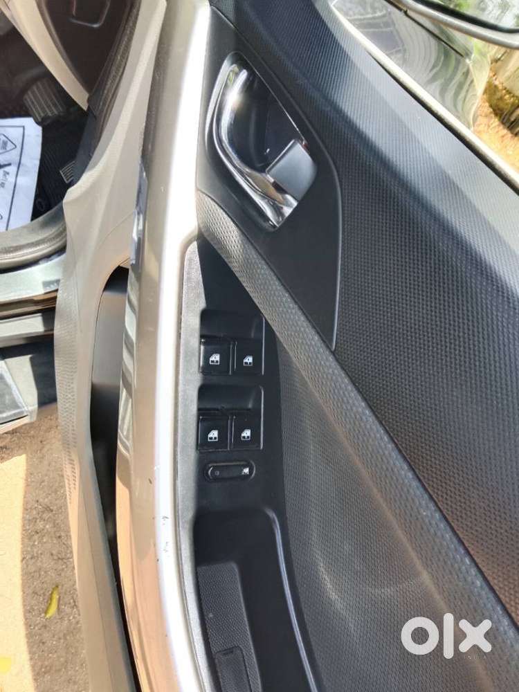 Tata Nexon 1.2 Revotron Xza Plus, 2018, Petrol