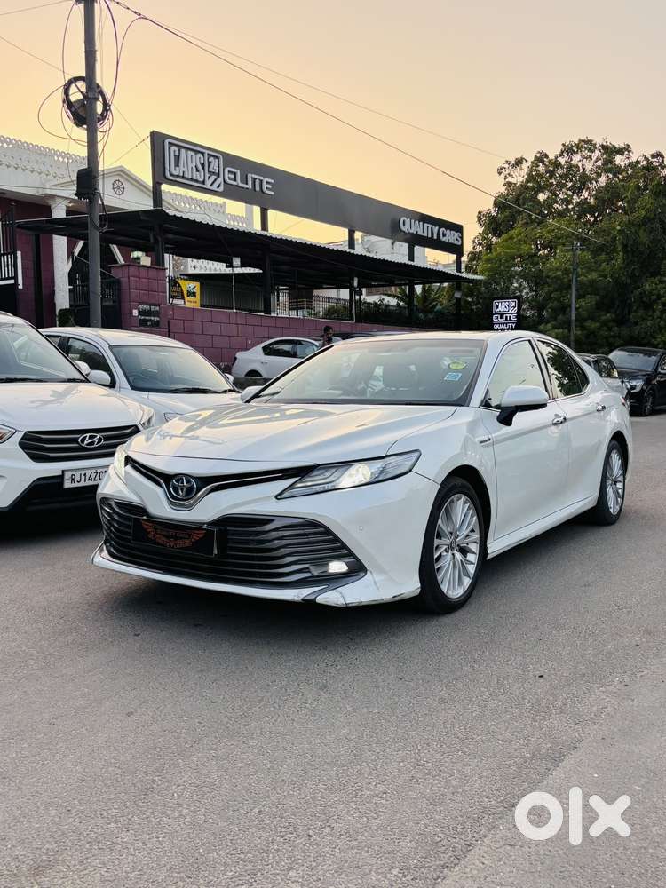 Toyota Camry 2.5 Hybrid, 2020, Petrol