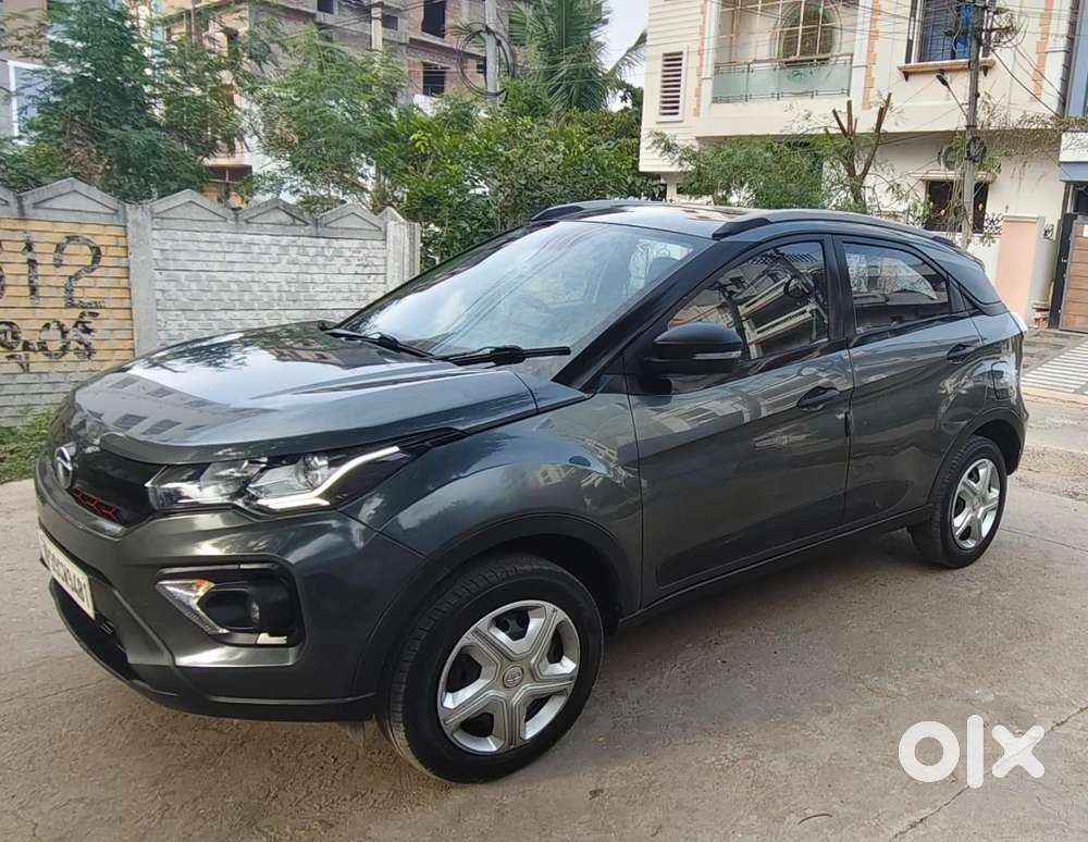 Tata Nexon 1.2 Revotron Xma Amt, 2023, Petrol