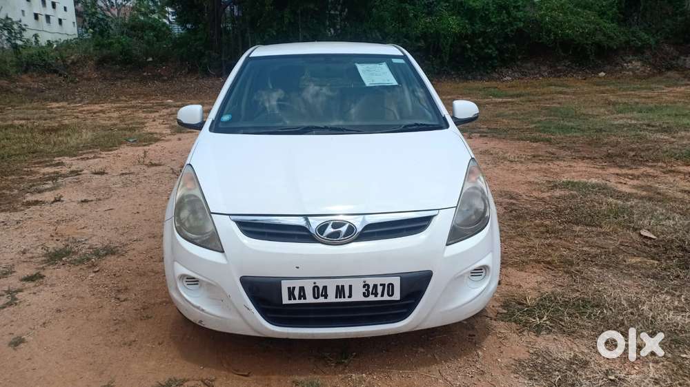Hyundai I20 Sportz 1.2 Bs-iv, 2011, Petrol