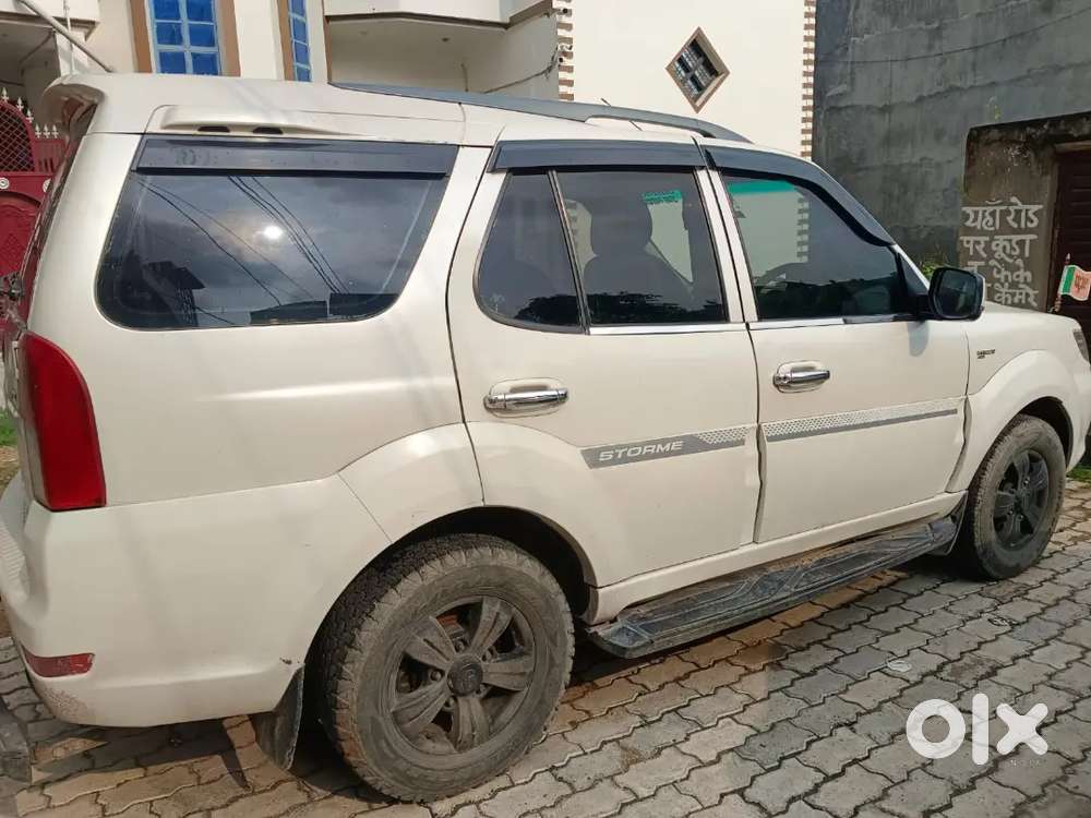 Tata Safari Storme 2017 Diesel Variant