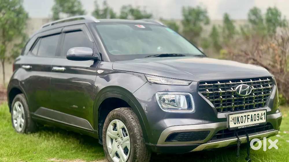 Hyundai Venue 2021 Petrol Well Maintained