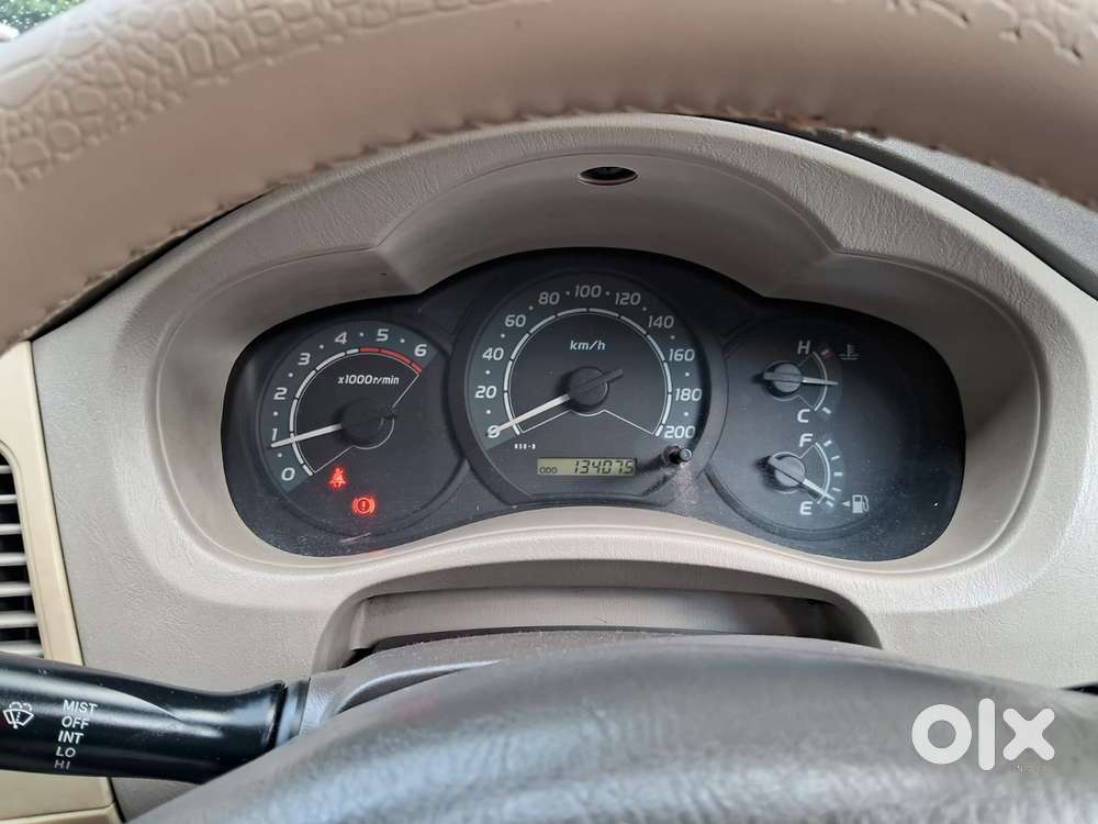 Toyota Innova 2004-2011 2.5 G4 Diesel 7-seater, 2011, Diesel