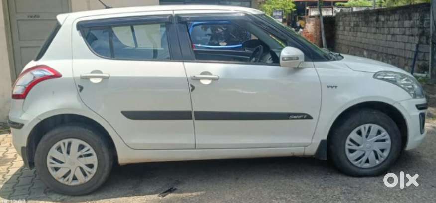 Maruti Suzuki Swift 1.2 Vxi (o), 2016, Petrol