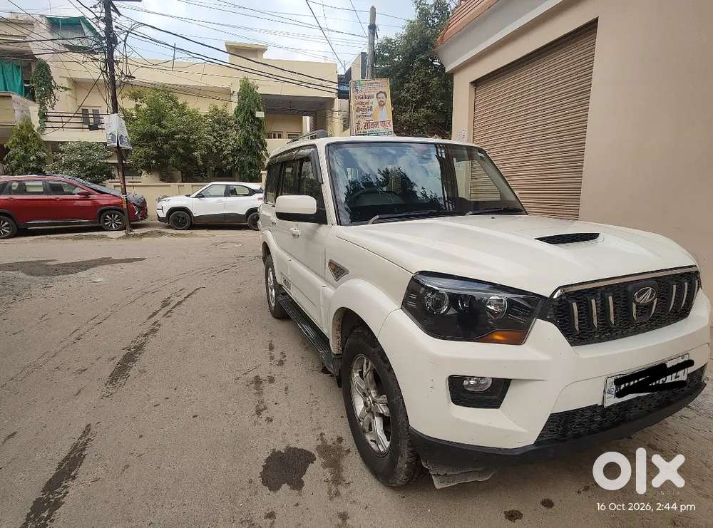 Mahindra Scorpio 2.2 S10 Diesel 2015