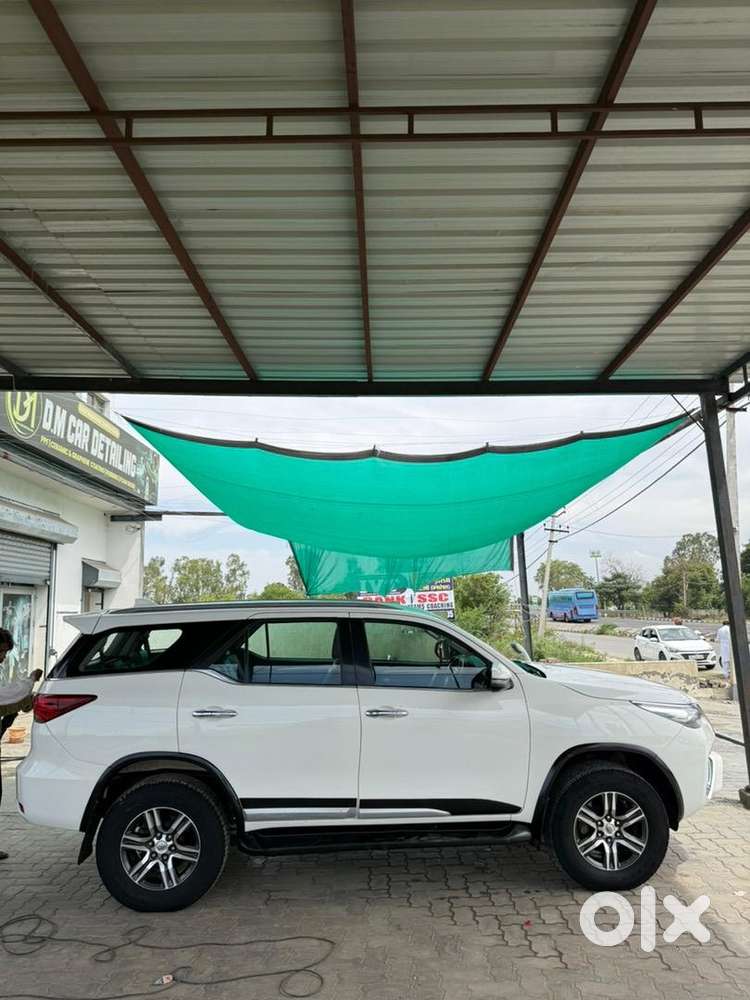 Toyota Fortuner 2018 Diesel Well Maintained