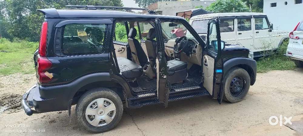 Mahindra Scorpio Classic 2.2 Diesel 2023