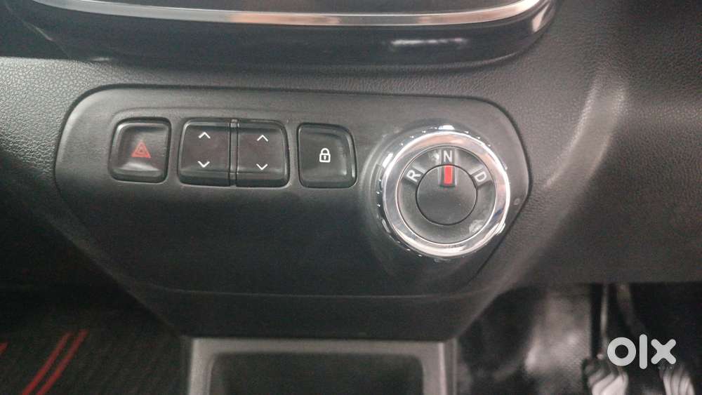Renault Kwid 1.0 Rxt Amt, 2018, Petrol