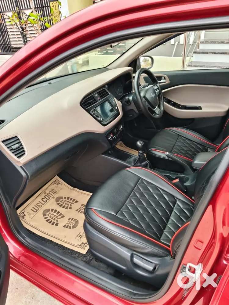 Hyundai I20 2019 Petrol 890000 Km Driven