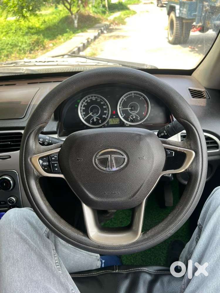 Tata Safari Storme 2017 Diesel 129500 Km Driven