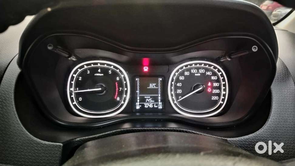 Maruti Suzuki Brezza 1.5 Zxi Smart Hybrid, 2021, Petrol