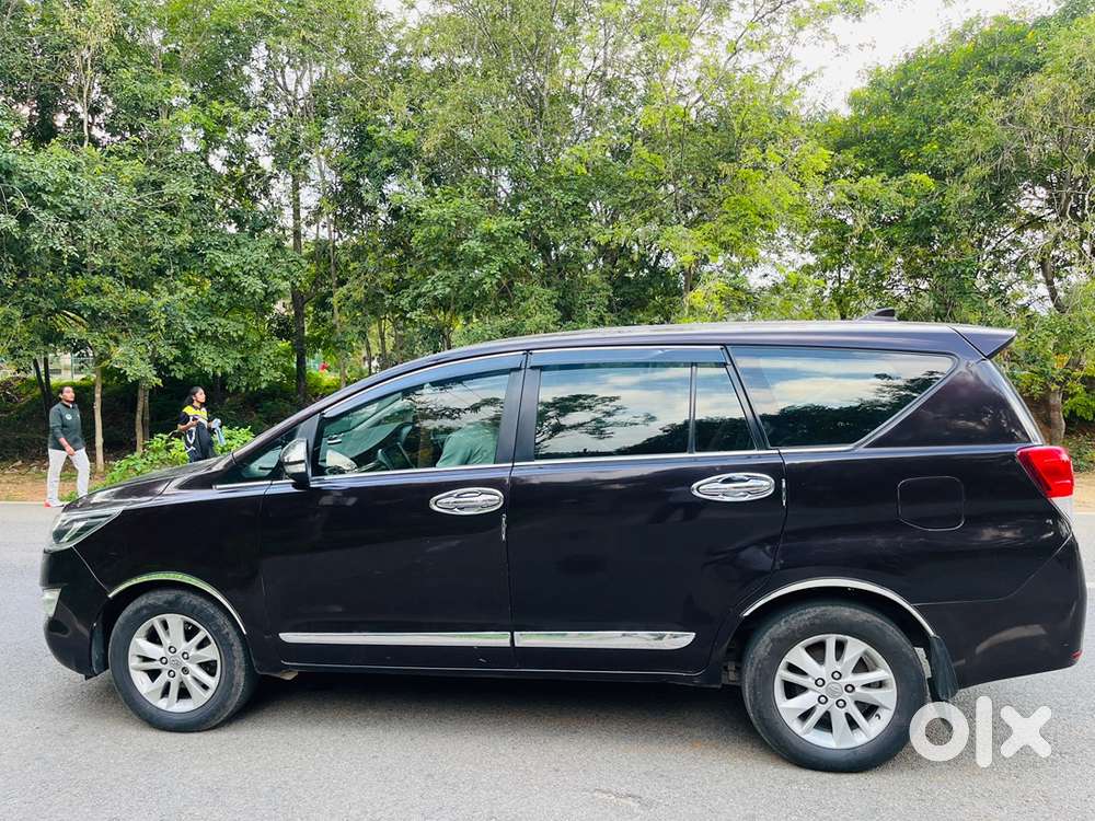 Toyota Innova Crysta 2017 Diesel Well Maintained