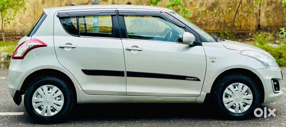 Maruti Suzuki Swift 1.2 Lxi (o), 2017, Petrol