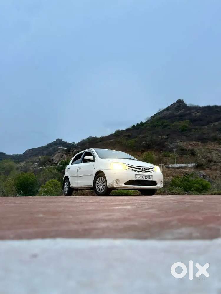 Toyota Etios Liva 2012 Diesel 339378 Km Driven