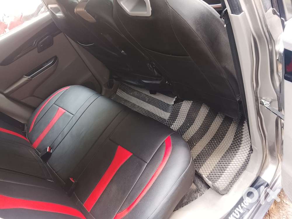 Mahindra Kuv100 Nxt 1.2 K8 Petrol 6 Str Dual Tone, 2017, Petrol