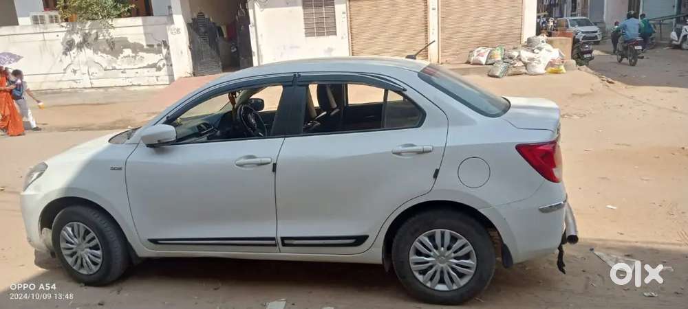 Maruti Suzuki Dzire 2017 Diesel 98000 Km Driven