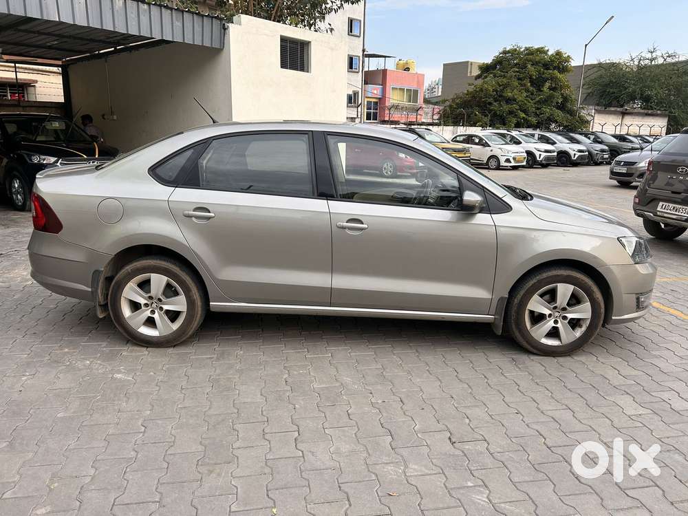 Skoda Rapid 1.6 MPI Style, 2017, Petrol