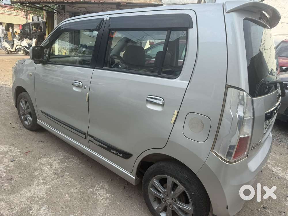 Maruti Suzuki Wagon R Vxi Plus Mt, 2017, Petrol