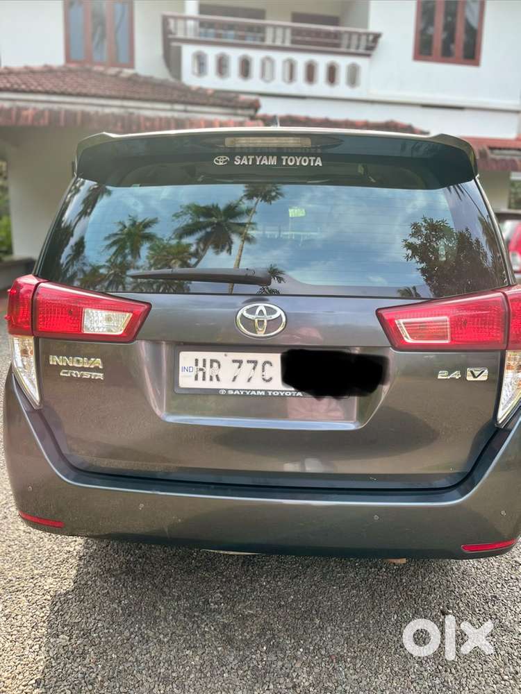Toyota Innova Crysta 2021